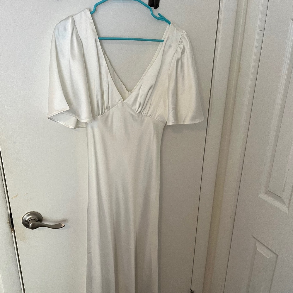 Petal & Pup - Ricki Maxi Dress - White/Ivory